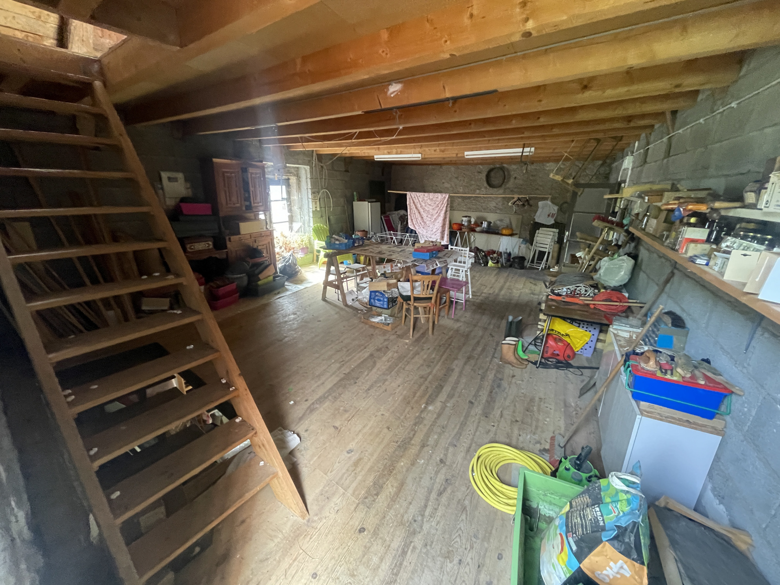 Image_, Immeuble, Rochefort-Montagne, ref :AHD577