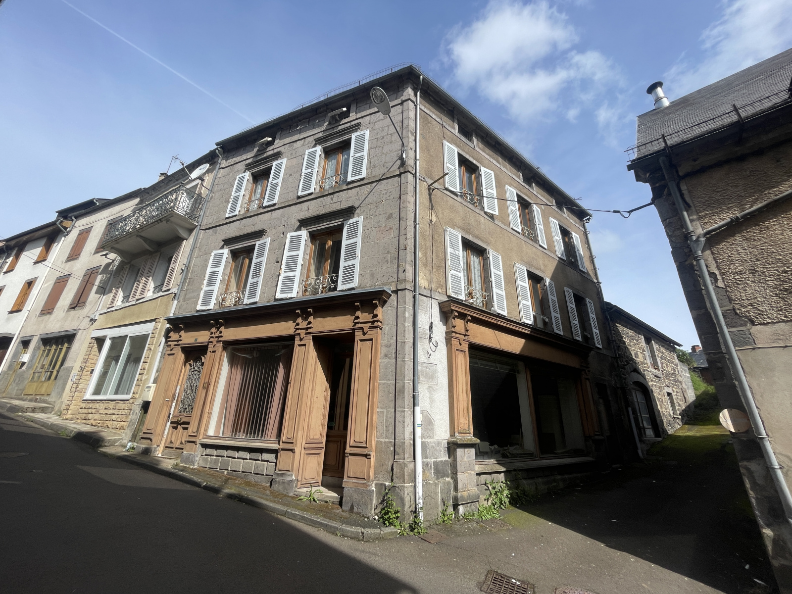 Image_, Immeuble, Rochefort-Montagne, ref :AHD577